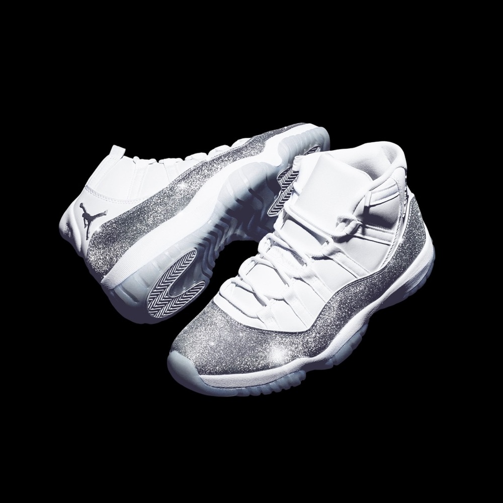 Air Jordan 11 Retro Vast Grey White Metallic Silver Women’s 7.5 NWT